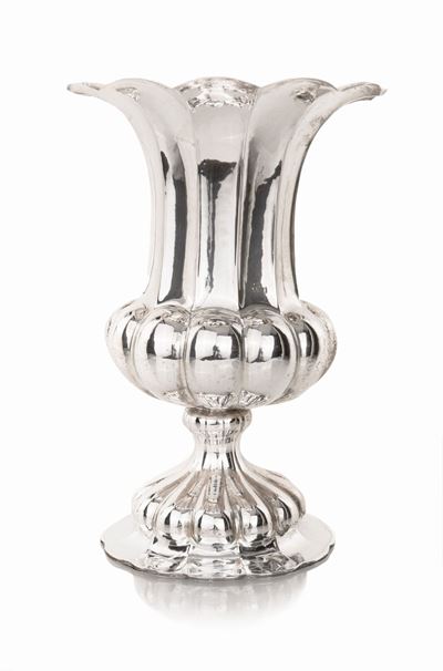 Grande Vaso a Cratere in Argento 800/000