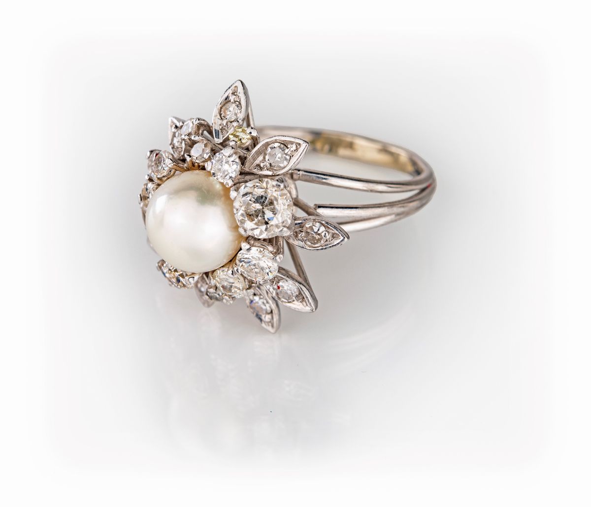 Anello in Oro Diamanti e Perla