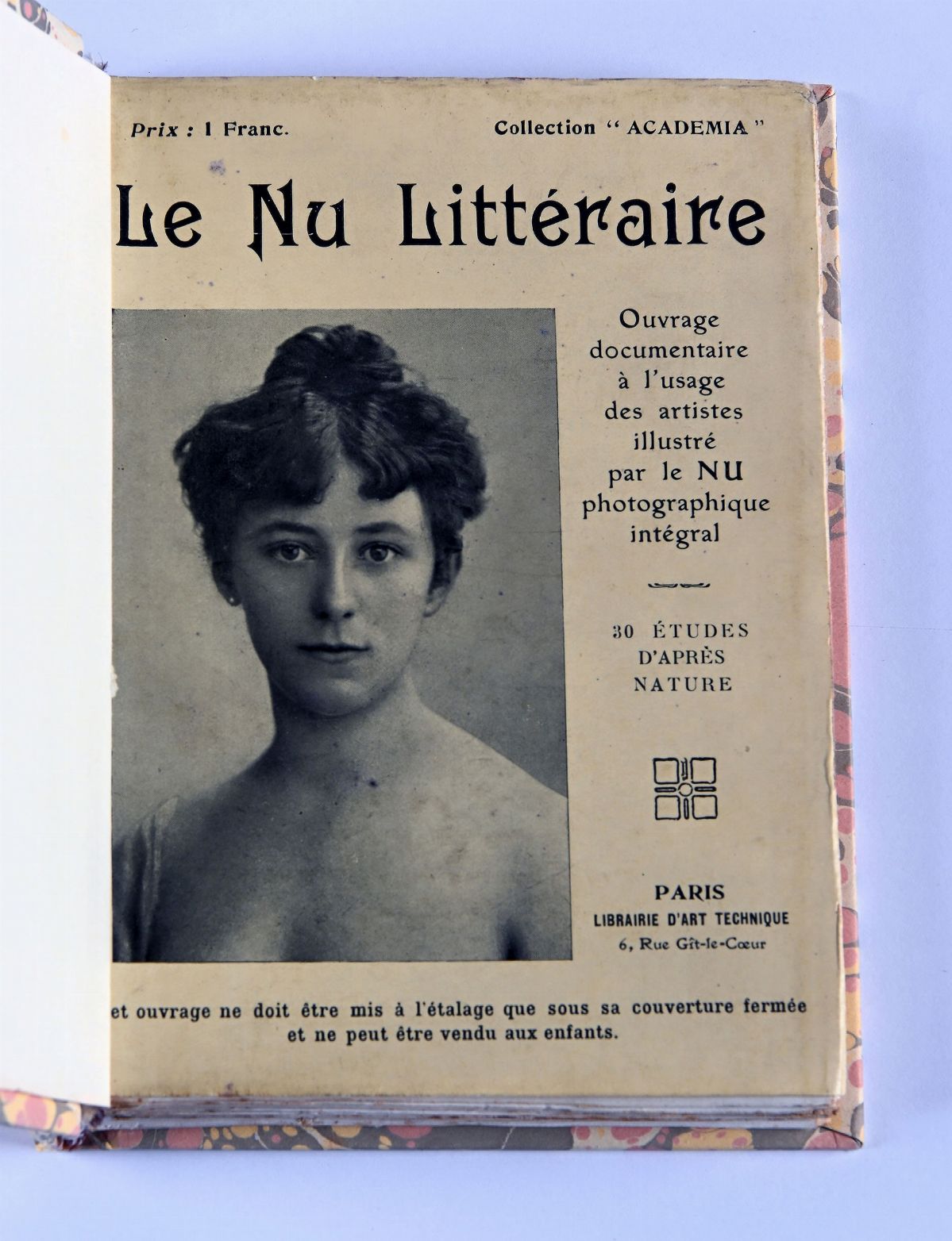 Le Nu Litteraire
