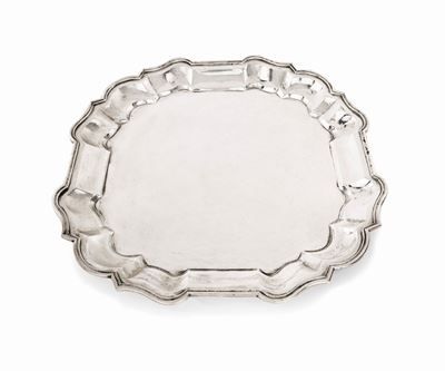 Grande Piatto da Portata in Argento 800/000, Italia, Fine XIX Secolo, Argentiere b.V.