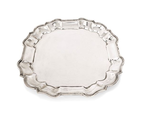 Grande piatto da portata in argento 800/000, Italia, fine XIX secolo, argentiere B.V.