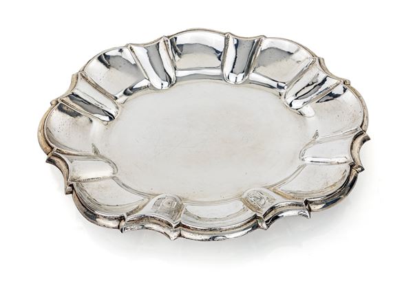 Piatto ovale semifondo in argento 800/000, A. Besnati (?)