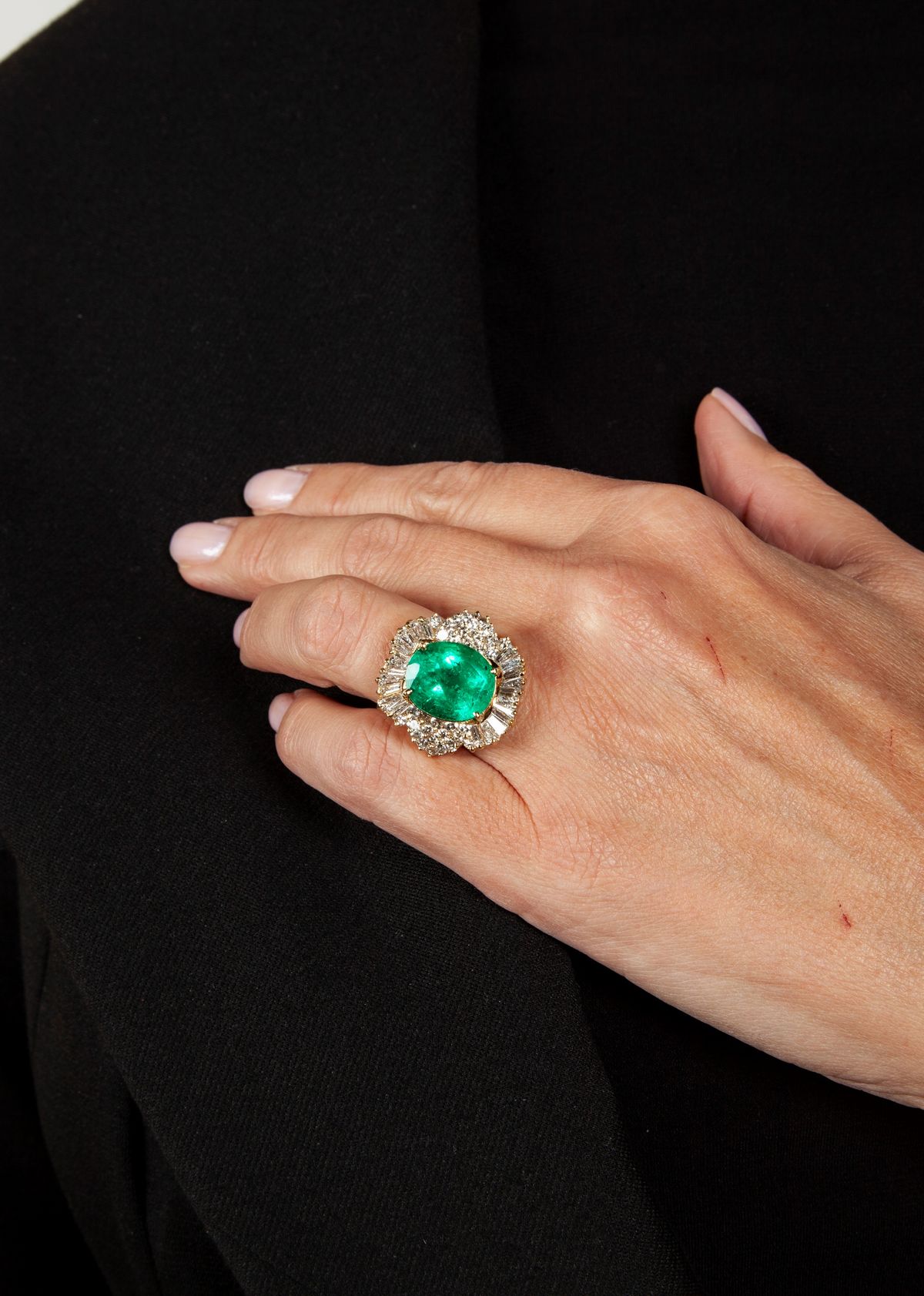 Anello in Oro, Brillanti e Smeraldi