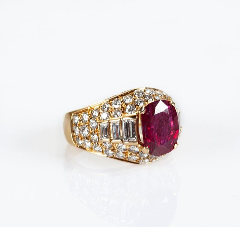 Anello in Oro, Brillanti e Rubino