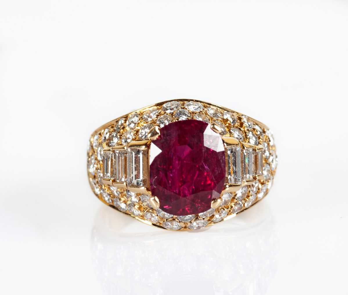 Anello in Oro, Brillanti e Rubino