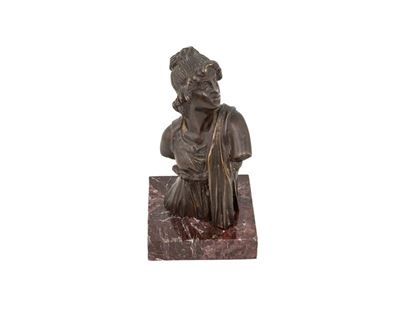 Vestale, Scultura in Bronzo e Base Marmorea