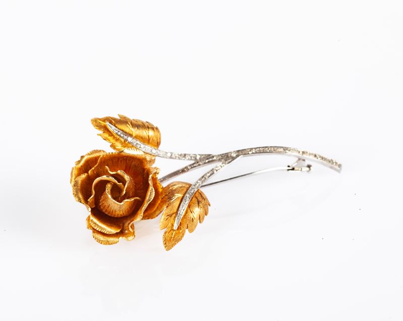 Spilla in Oro e Brillanti a Forma di Rosa