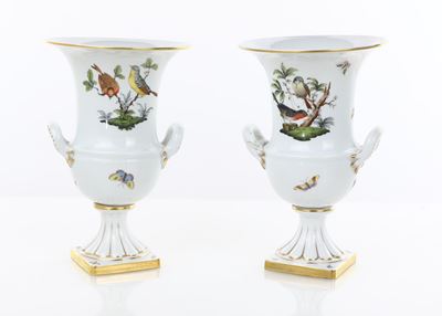 Coppia di Vasi a Cratere in Porcellana, Decoro Rothschild, Manifattura di Herend, Ungheria XX Sec...