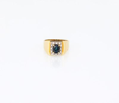Anello in Oro Giallo Chevalier con Zaffiro e Brillanti