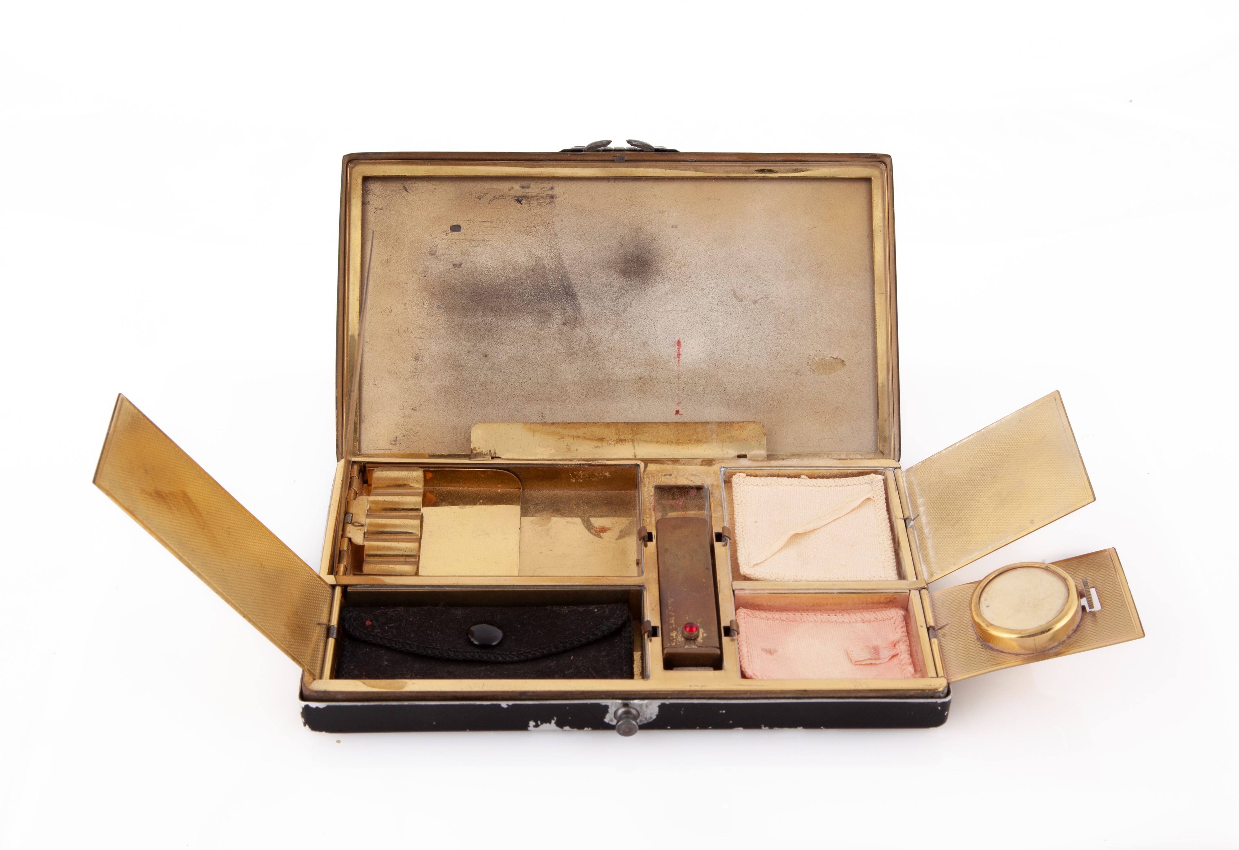 Trousse in Ottone e Metallo con Orologino a Carica Remontoir. con Portarossetto, Portacipria, Por...