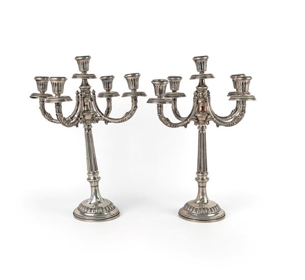 Coppia di candelabri a cinque luci