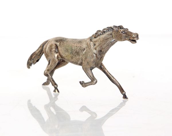 Cavallo in metallo argentato
