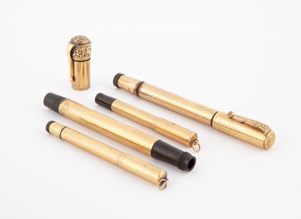 Lotto di una penna stilografica Imperial anni '30 in metallo placcato in oro giallo 18 Kt e 2 altre piccole penne stilografiche anni '30 in metallo placcato in oro giallo 18 Kt