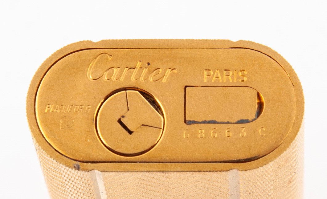 Cartier - Accendino Placcato in Oro Giallo Satinato a Spina di Pesce