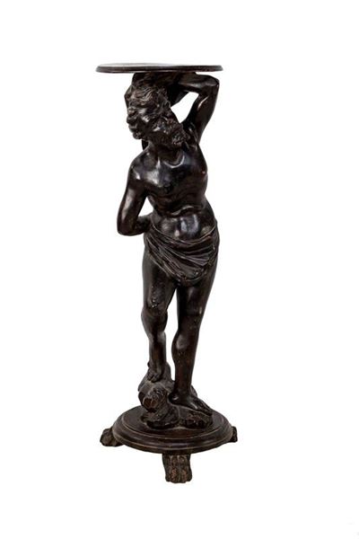 Gueridon in Legno Ebanizzato Sorretto da Scultura Virile