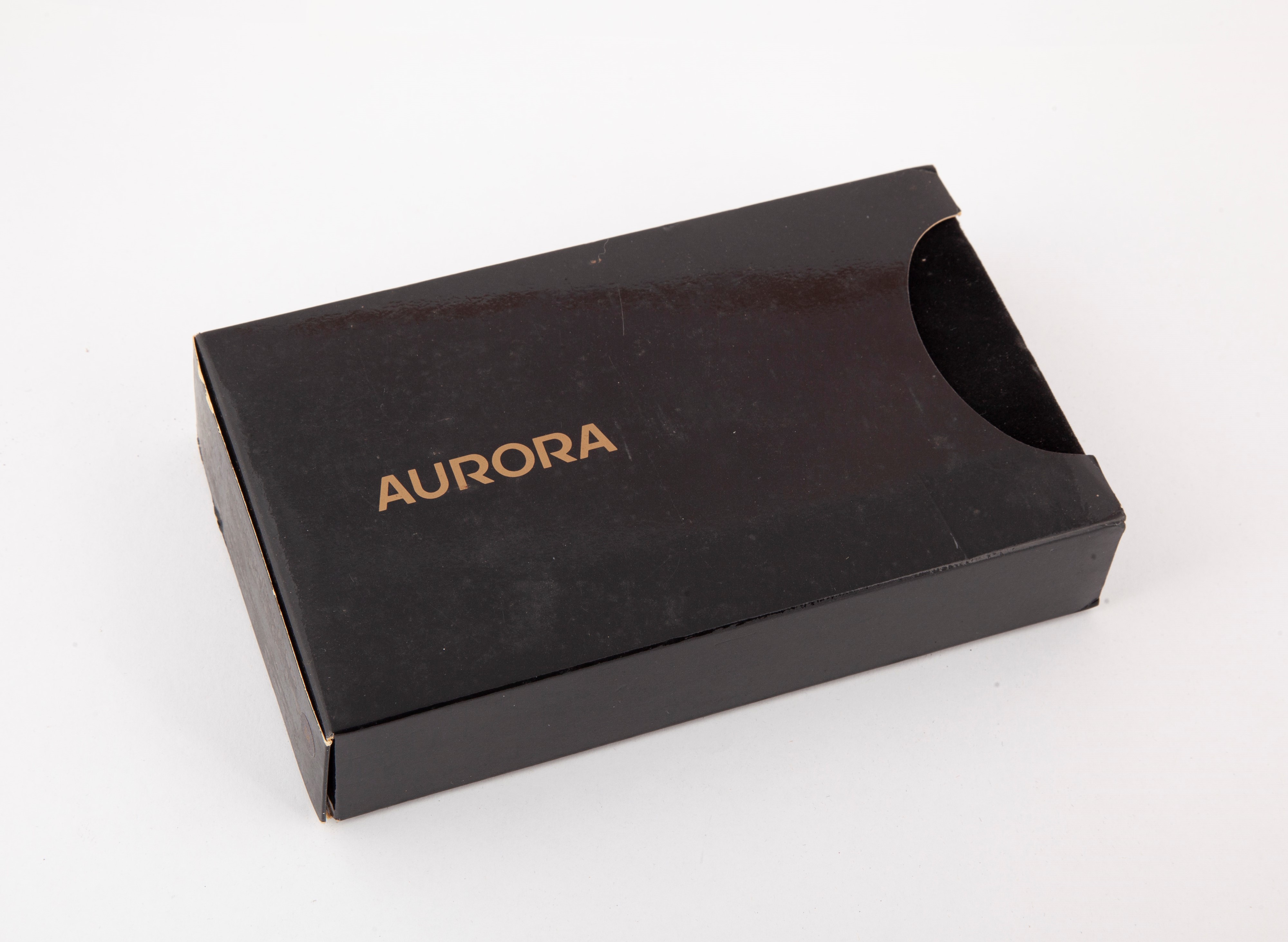 Aurora 88 - Penna Stilografica in Celluloide Nera con Particolari Dorati