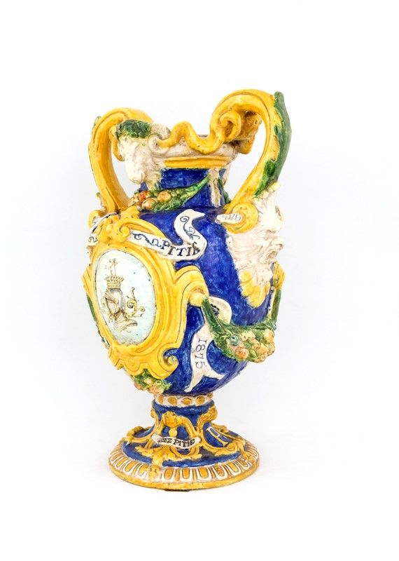 Due Vasi in Maiolica Policroma