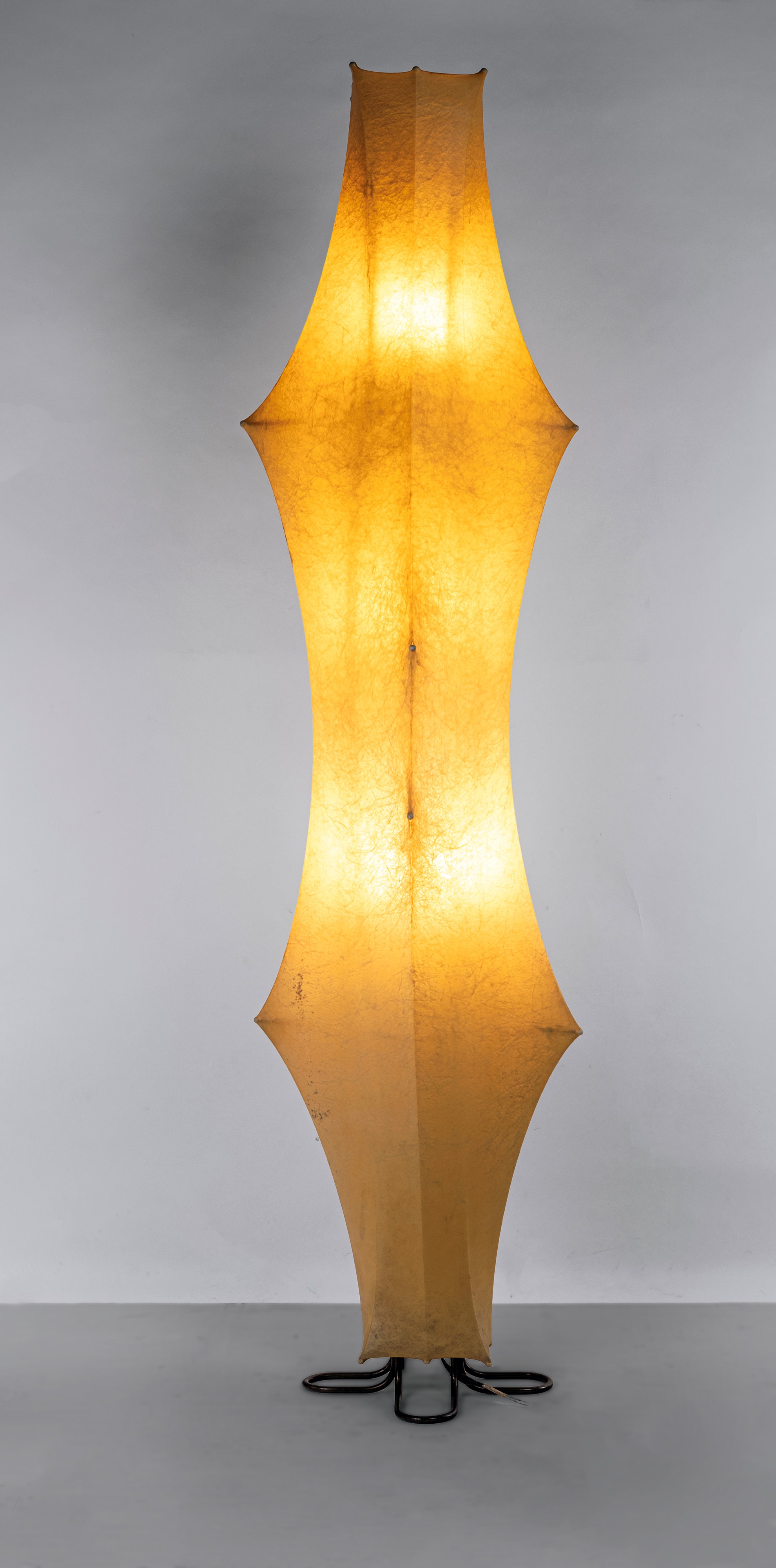 Afra e Tobia Scarpa - Lampada da Terra Modello Fantasma