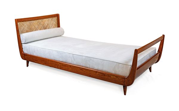 Paolo Buffa : Day bed  (1945 circa)  - Legno di ciliegio e canna d'India intrecciata - Asta Design e Arti Decorative del XX - Casa d'Aste Arcadia