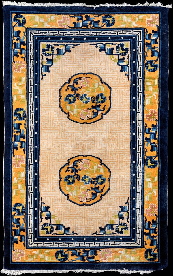 Piccolo tappeto Pechino vecchia manifattura