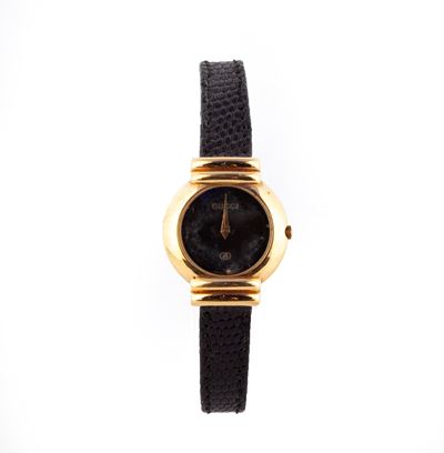 Gucci 5300 - Orologio da Polso al Quarzo da Donna in Metallo Dorato con Quadrante Nero