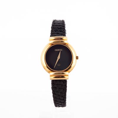 Gucci 5300 - Orologio da Polso al Quarzo da Donna in Metallo Dorato con Quadrante Nero