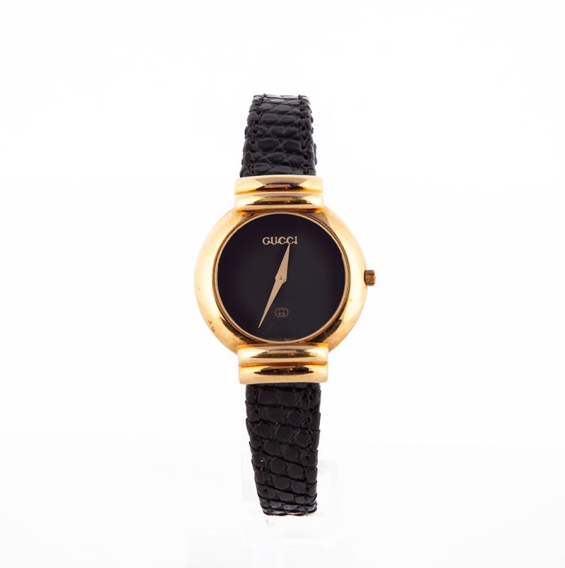Gucci 5300 - Orologio da Polso al Quarzo da Donna in Metallo Dorato con Quadrante Nero