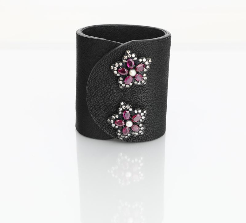 Bracciale in Pelle Argento, Diamanti e Rubini