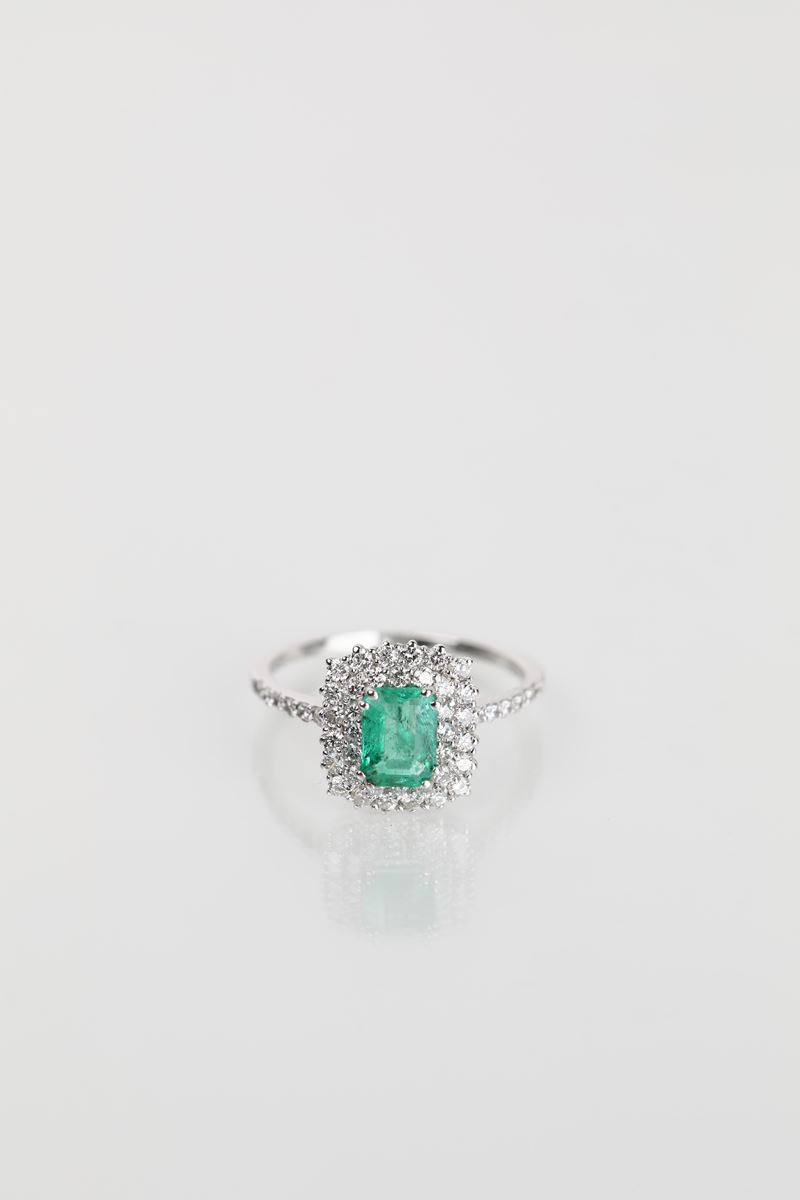 Anello in Oro, Smeraldo e Brillanti
