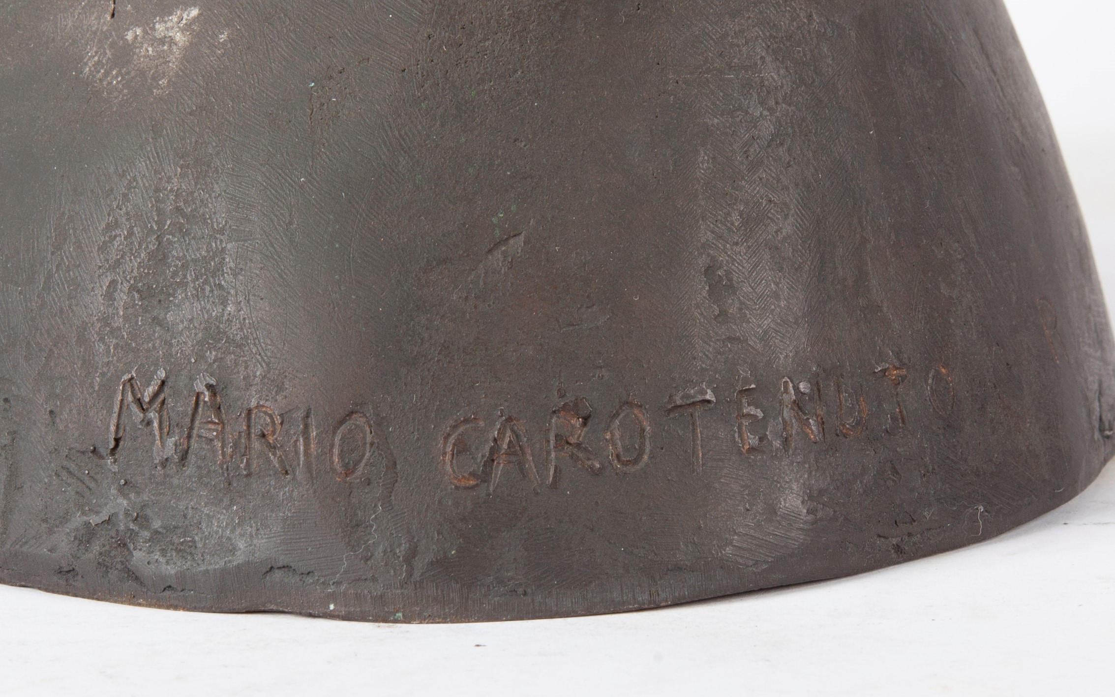 Mario Carotenuto - Fanciulla Seduta