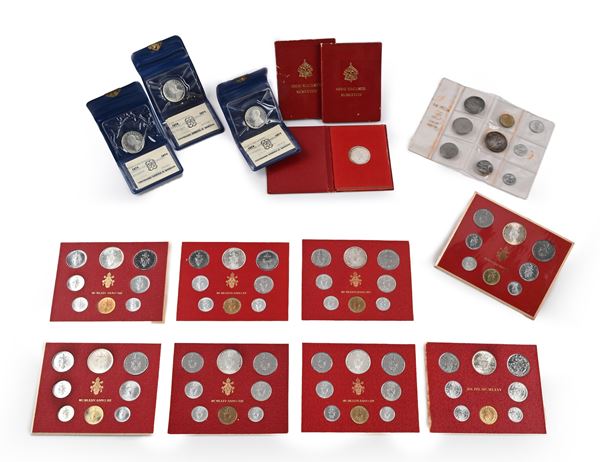 Lotto di monete: 8 serie di Paolo VI, 3 monete da 500 Lire Sede Vacante 1978 Città del Vaticano; 3 monete da 500 Lire 1974 Marconi e 1 serie 1970 Repubblica italiana  - Asta Numismatica - Casa d'Aste Arcadia