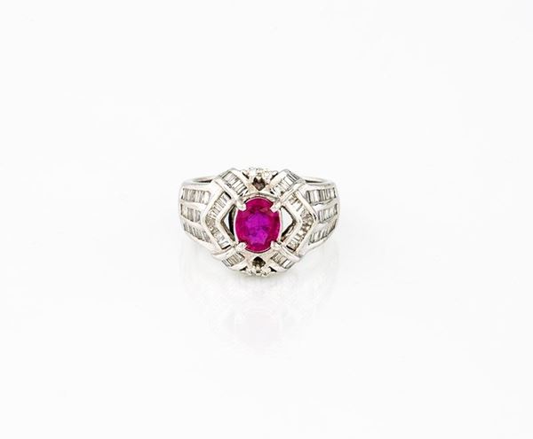 ANELLO CON RUBINO ROSSO VIVIDO