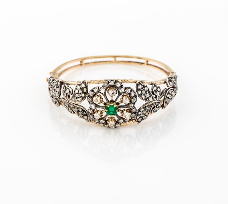 Bracciale in Oro Giallo con Brillanti e Smeraldo