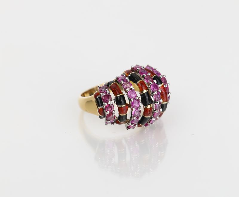 Anello in Oro, Rubini e Smalti