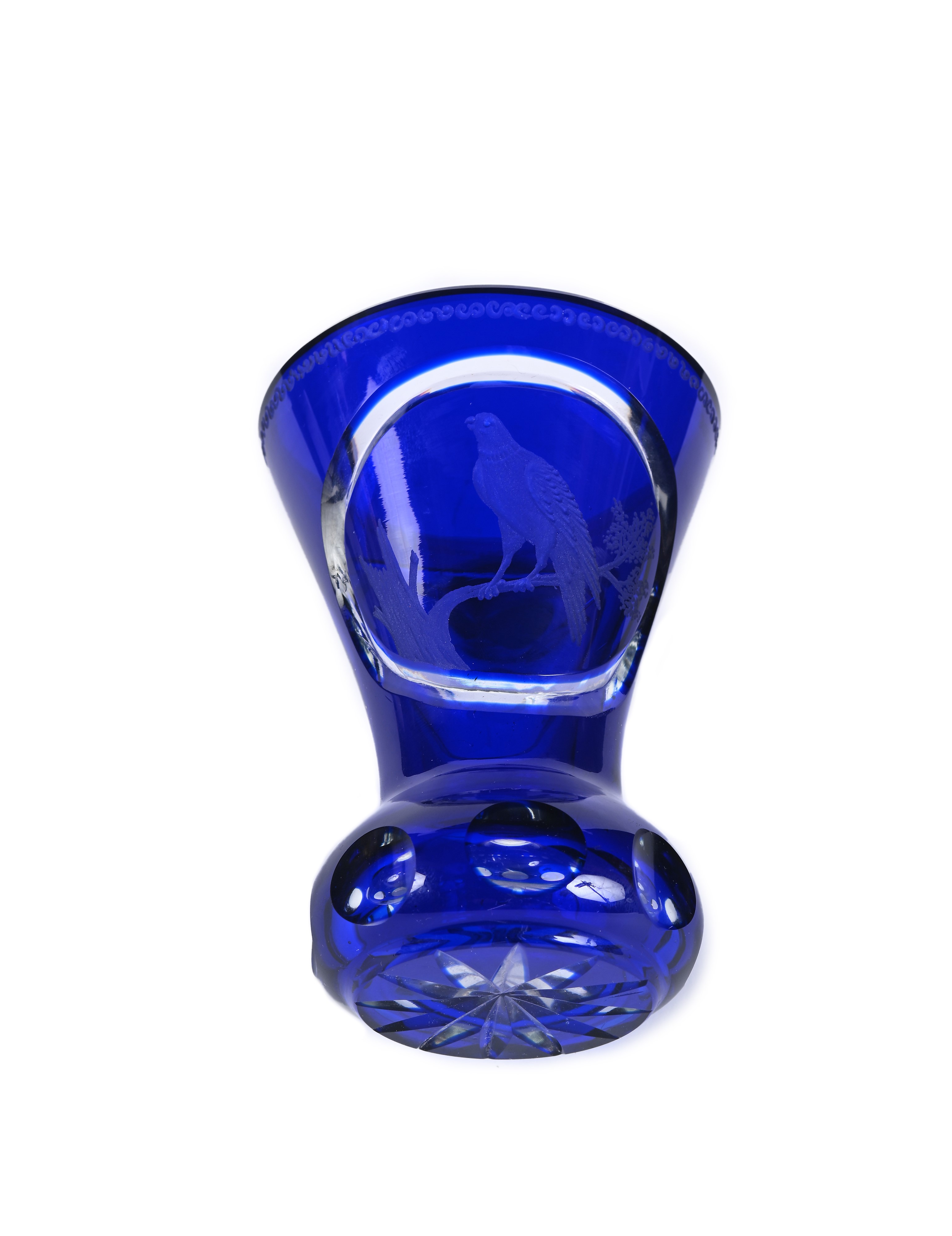 Calice Biedermeier a Tromba in Vetro Blu con Rapace, Boemia, Metà del XIX Secolo