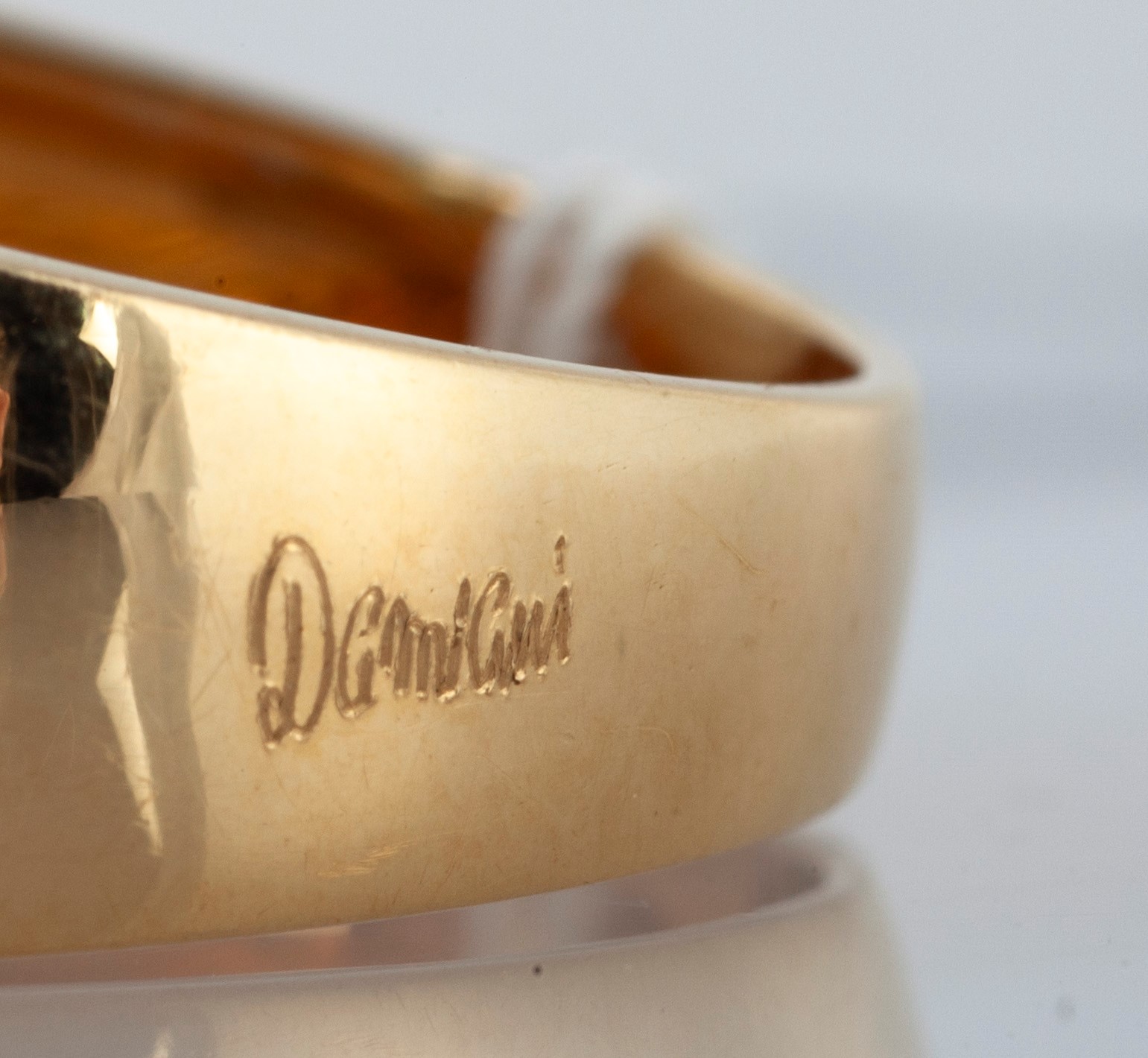 Damiani, Anello a Fascia in Oro, Smeraldo e Brillanti