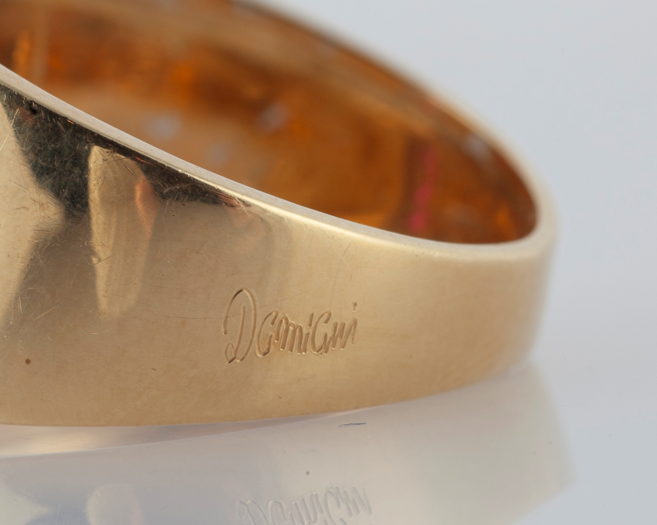 Damiani, Anello a Fascia con Rubino e Brillanti