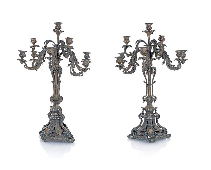 Coppia di Grandi Candelabri in Metallo Argentato a Otto Luci, XIX Secolo