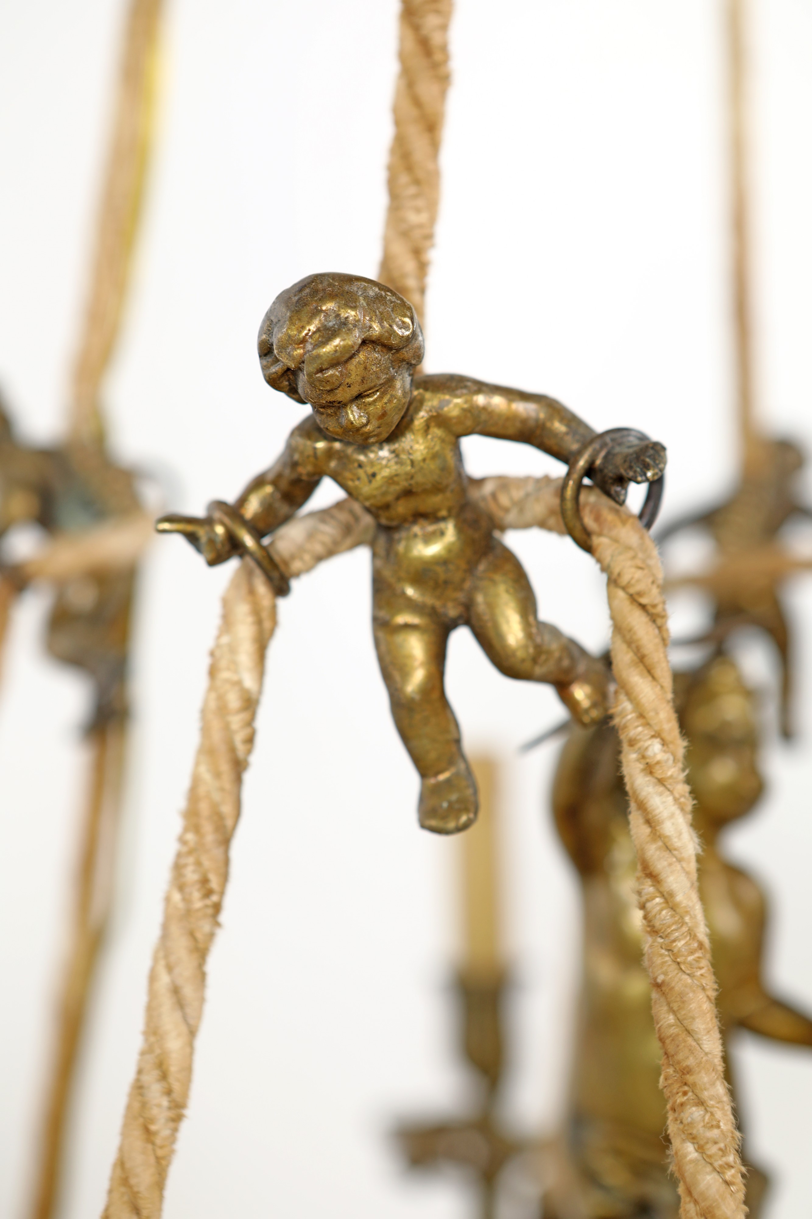 Lampadario in Bronzo Dorato a Otto Luci