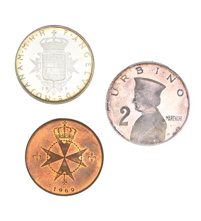Lotto di 3 Monete: 2 dello s.M.o.M. e una Medaglia Repubblica Italiana