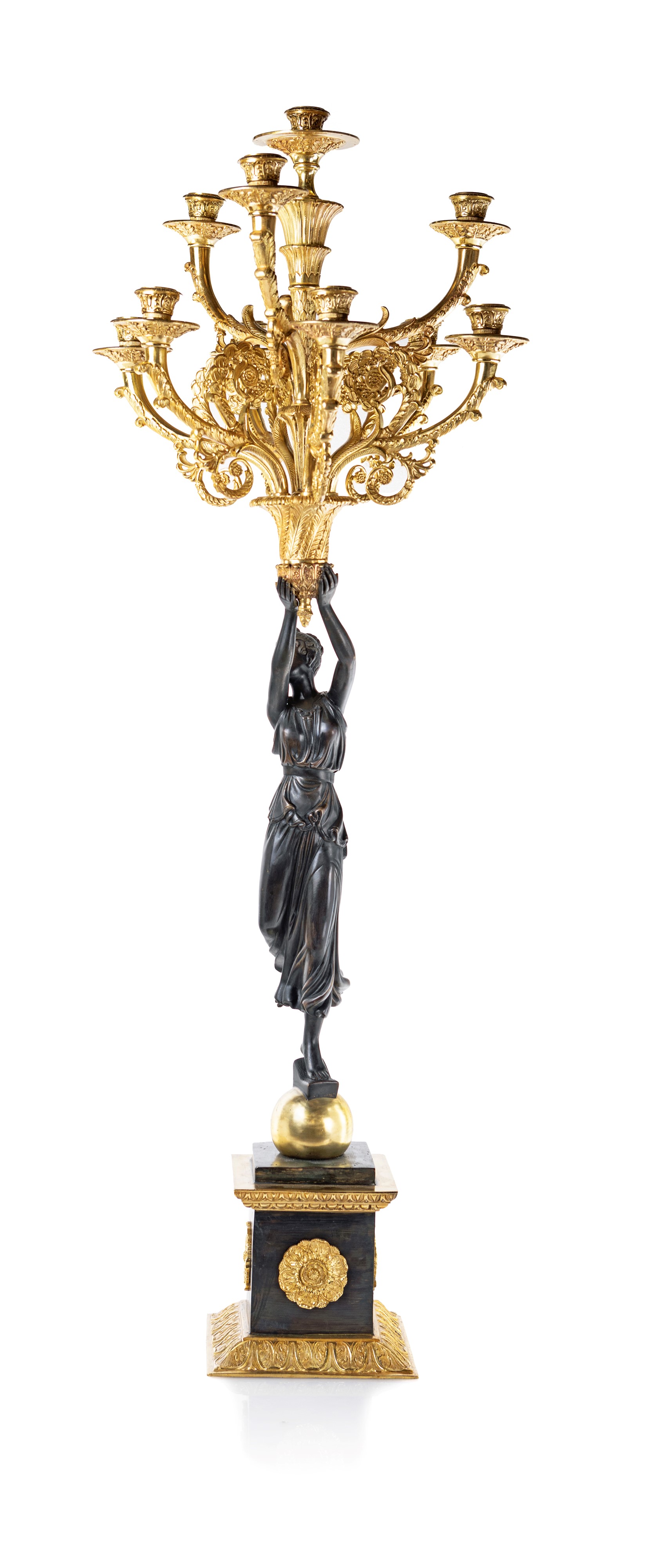 Coppia di Grandi Candelabri in Bronzo Dorato e Brunito a Dieci Luci, Francia, Seconda Metà del XI...