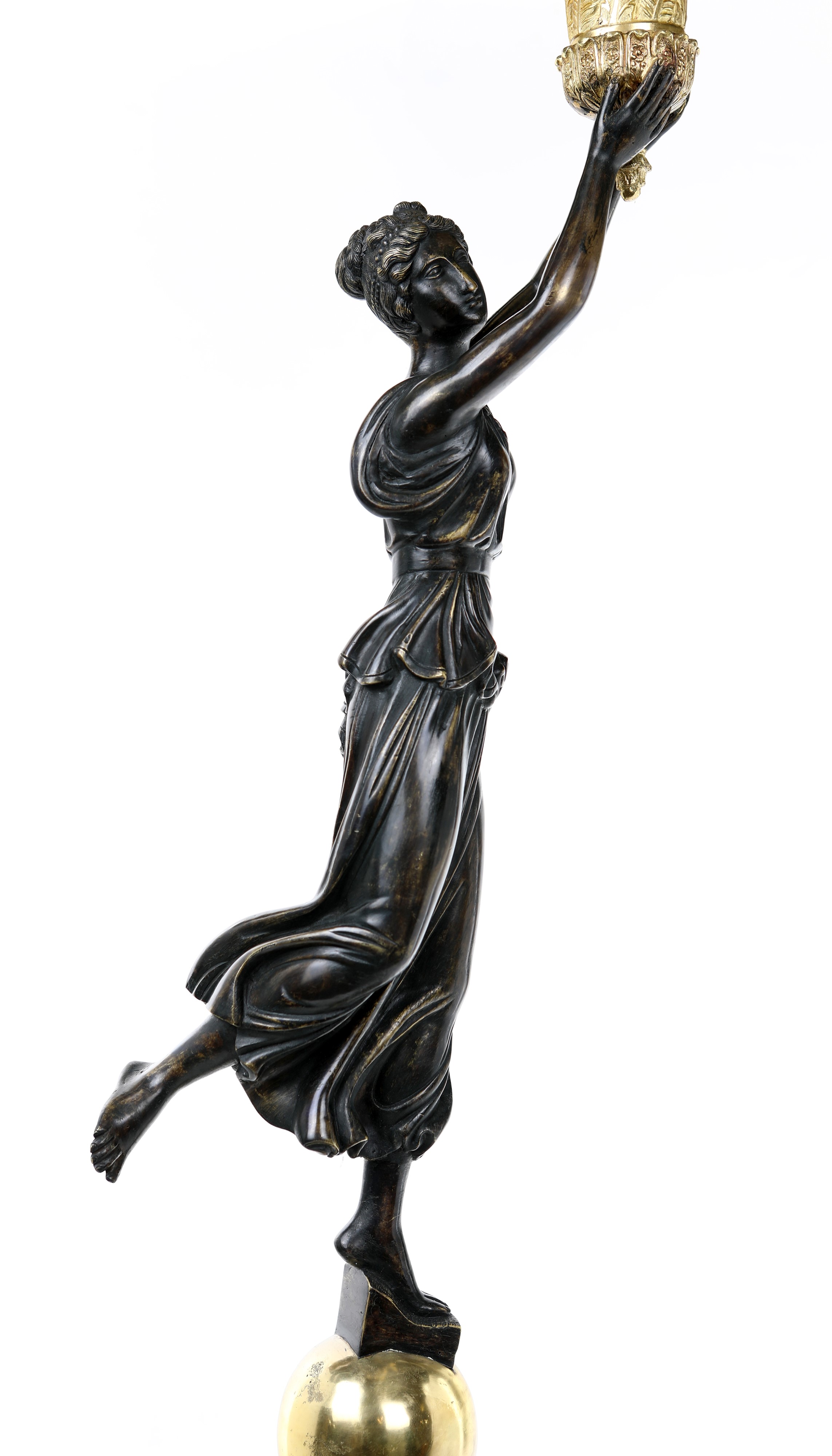 Coppia di Grandi Candelabri in Bronzo Dorato e Brunito a Dieci Luci, Francia, Seconda Metà del XI...