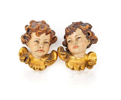 Coppia di Piccole Teste di Cherubino in Legno Laccato e Dorato
