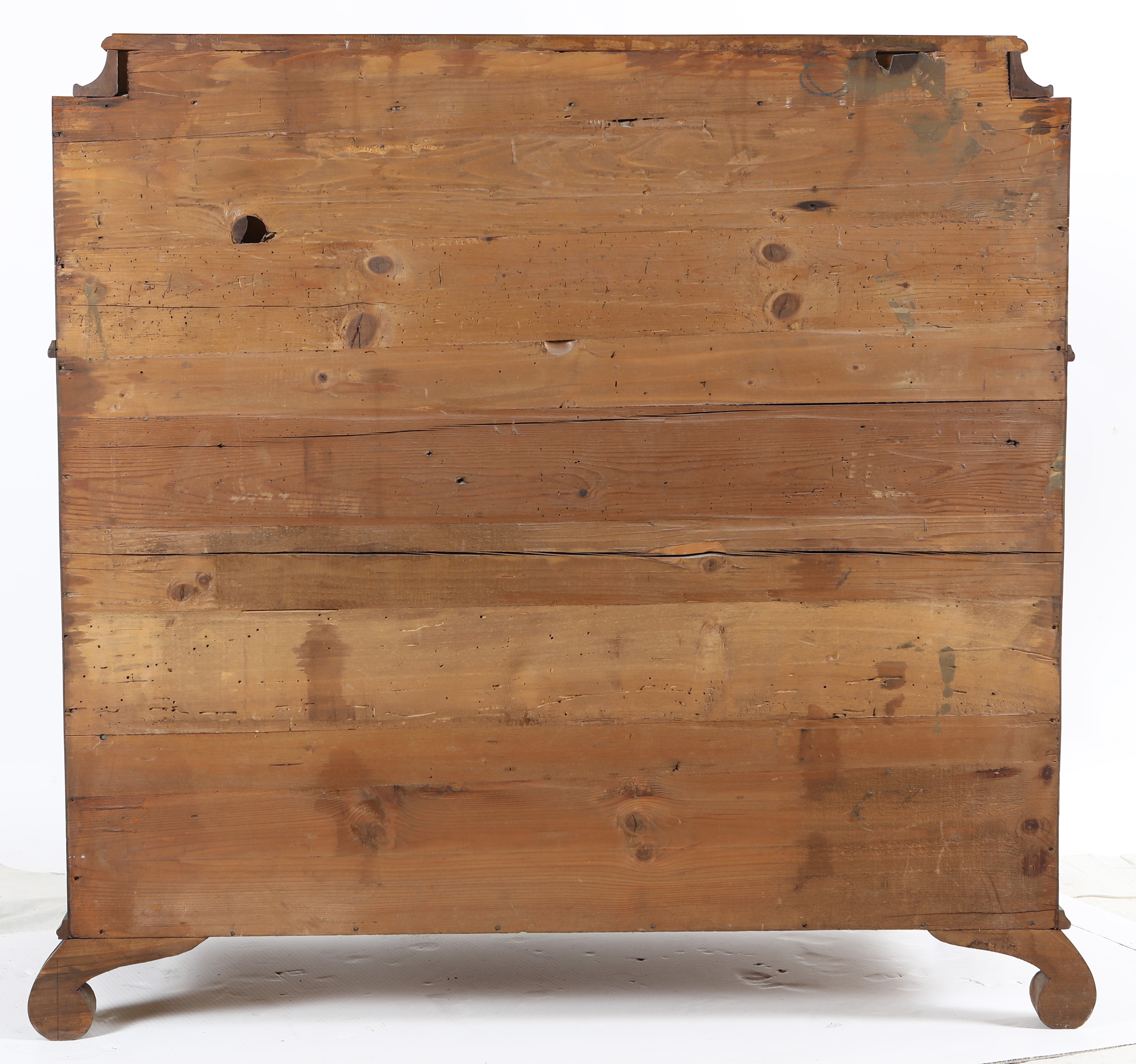 Cassettone a ribalta in noce e radica, Lombardia