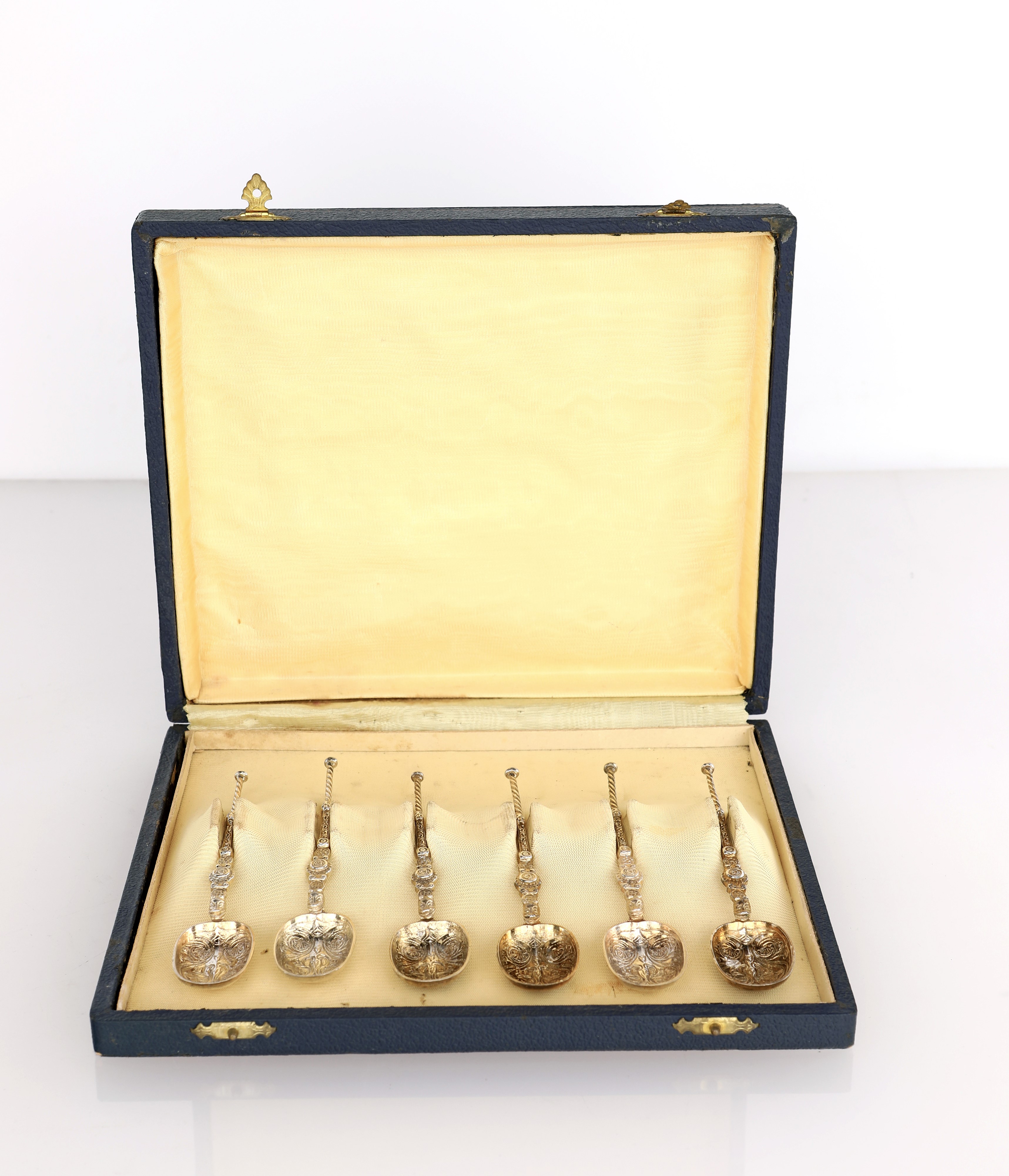 Sei Cucchiaini in Argento Dorato, Londra 1901, Argentieri Cornelius Desormeaux e James Francis Sh...