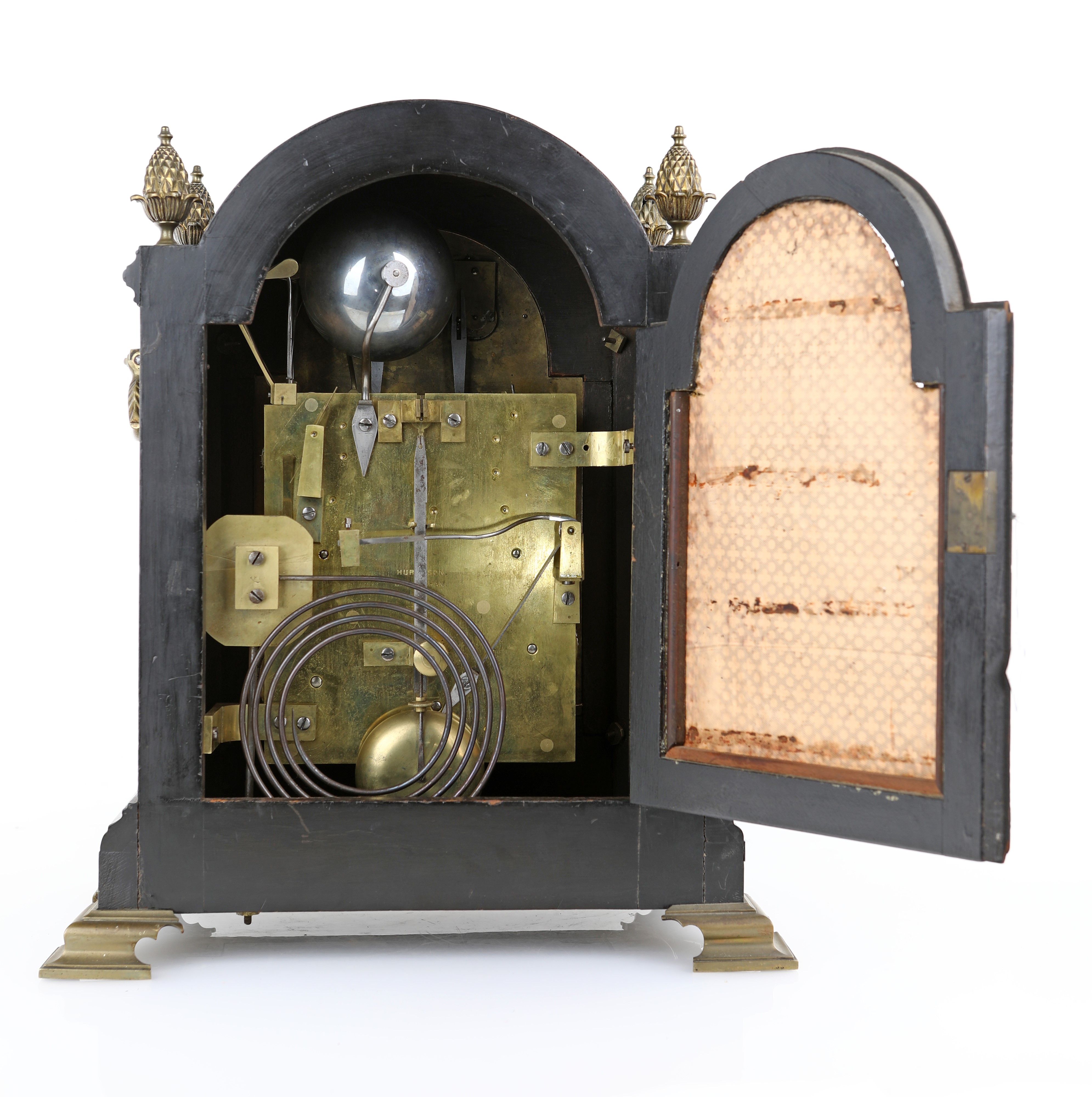 Pendola Musicale in Legno Ebanizzato con Finiture in Bronzo, Hurt & Sons, Birmingham, Seconda Met...