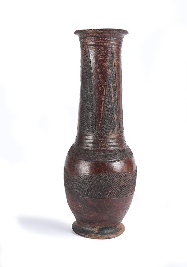 Antico vaso in terracotta