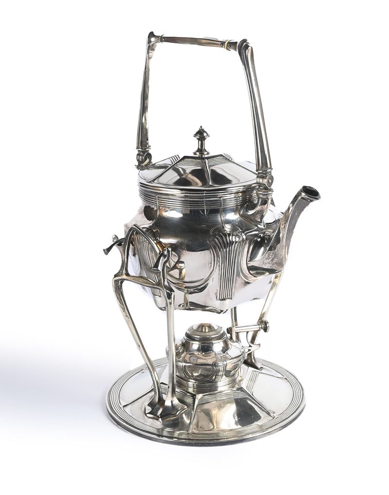 Teiera Jugendstil con rechaud in metallo argentato, Orivit, Germania, primo quarto del XX secolo
