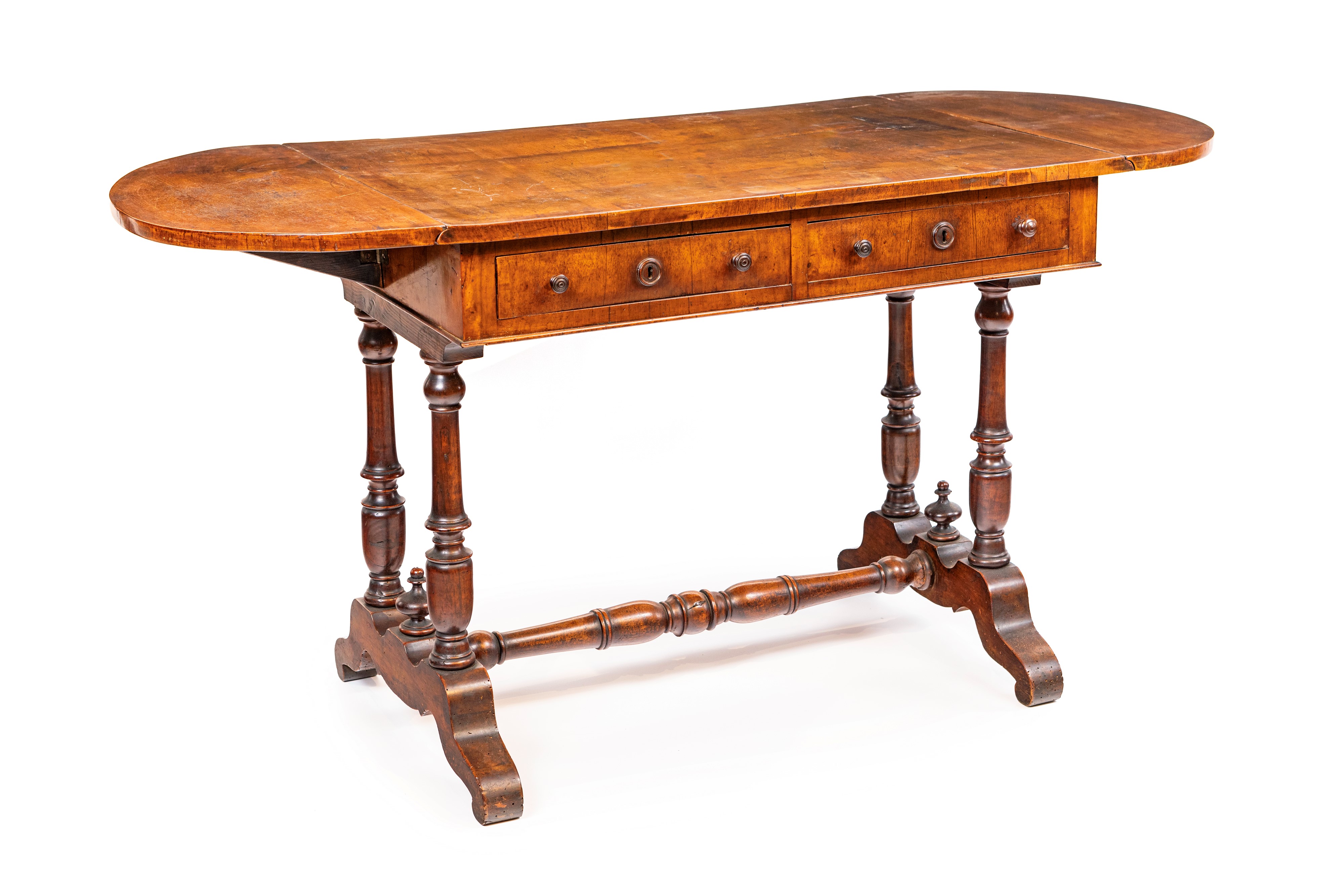 Scrivania a bandelle in noce, XIX secolo