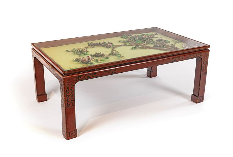 Tavolo basso in legno laccato rosso, Giappone